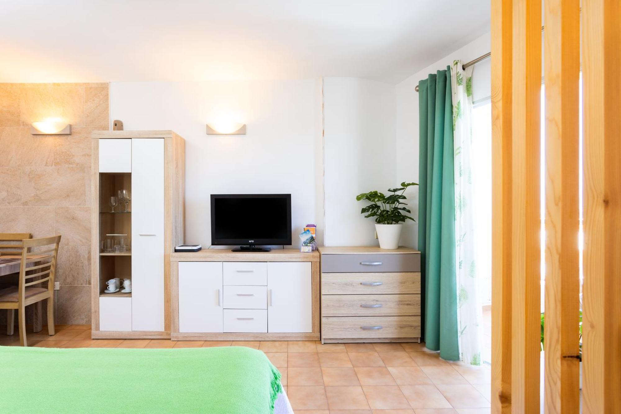 Cozy Seafront Studio With Balcony & Ocean Views San Marcos  Exterior photo